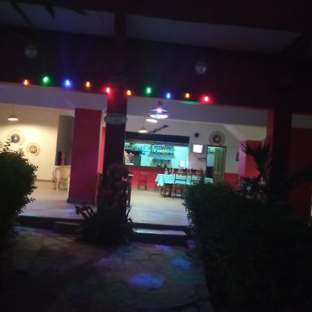 Chez medzo et patou Hotel Popenguine Kültér fotó