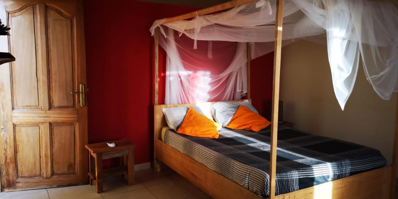 Chez medzo et patou Hotel Popenguine Kültér fotó